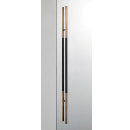 [C22634317C2] C226_Door pull handle up to 66.93" (1700mm)