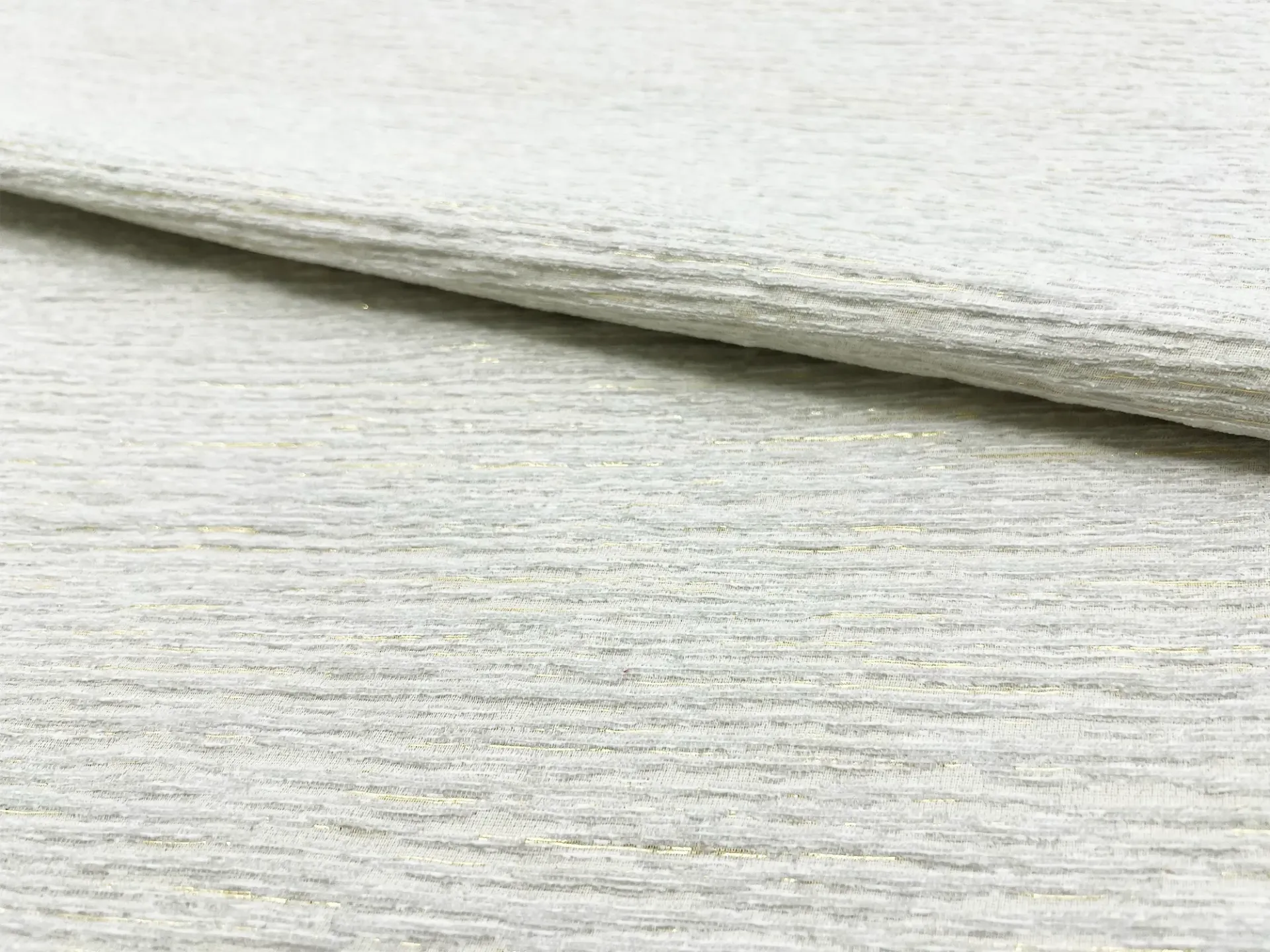moke003 (white)