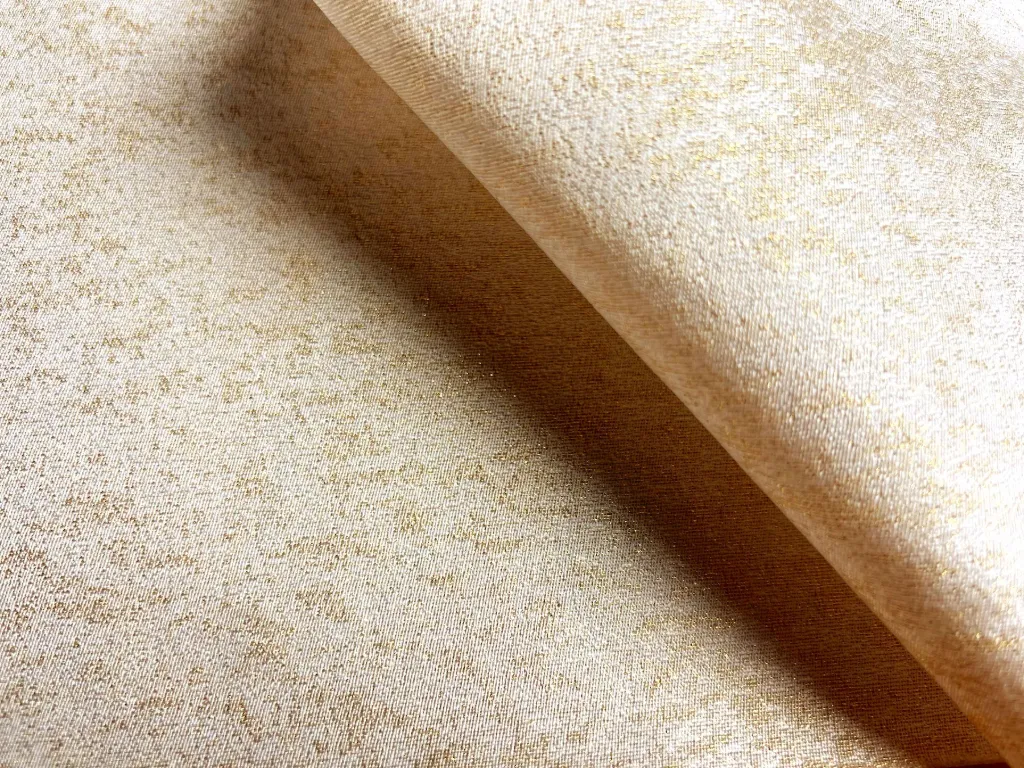 YUI027 (gold)