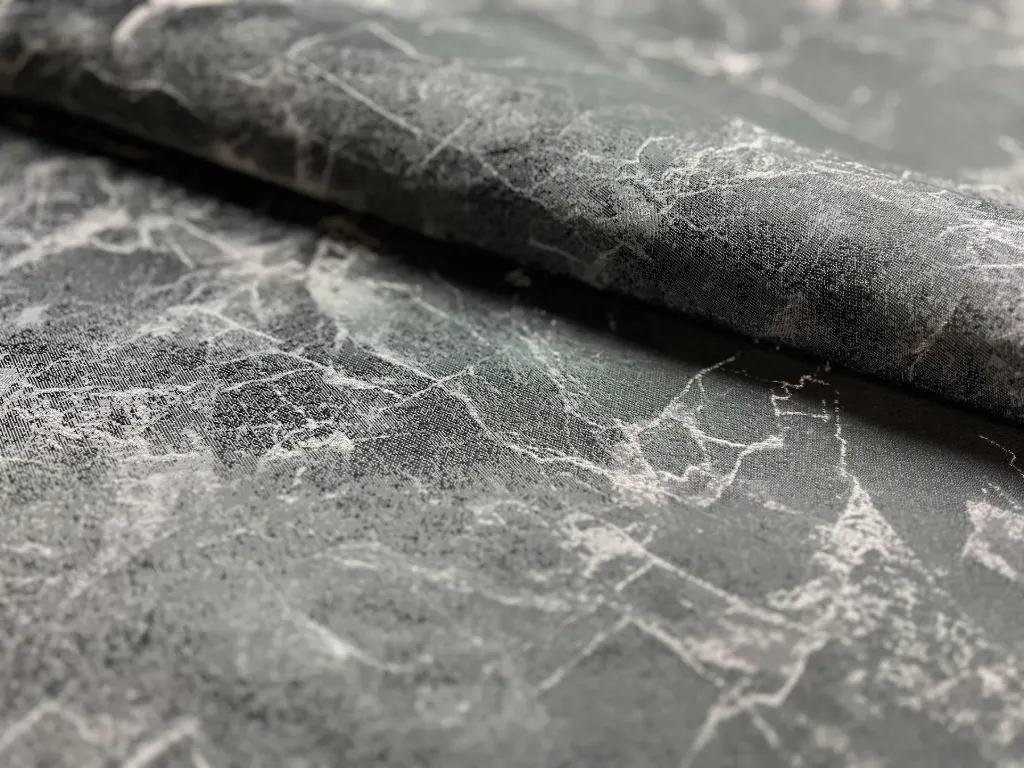 YUI024 (gray)